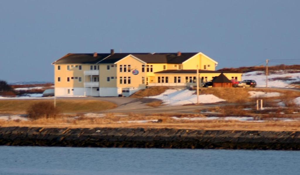 Vadso Fjordhotell Exterior foto